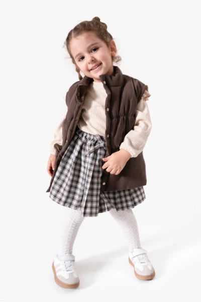 Ekose Etekli Külotlu Çoraplı & Yelekli Bayramlık Kız Bebek 4'lü Takım 9093 - KAHVERENGİ