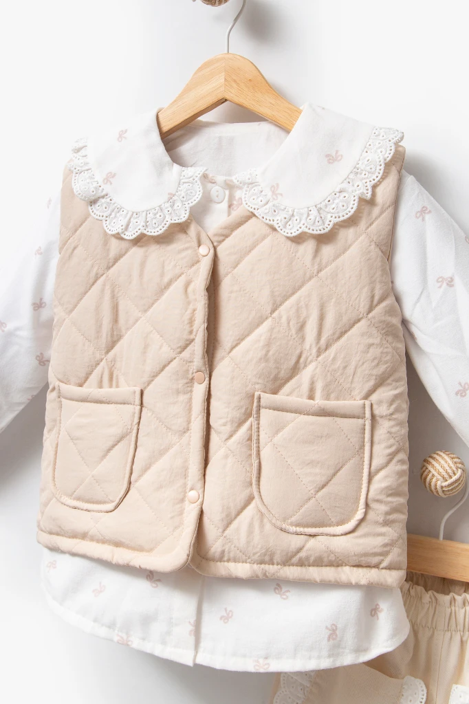 Dantel Yaka Yelekli 3'lü Bebek Takımı 9086 - BEJ