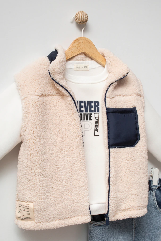 Erkek Çocuk Cep Detaylı Peluş Yelekli Baskılı Sweatshirt ve Kot Pantolon 3’lü Takım 8308 WNT - LACİVERT