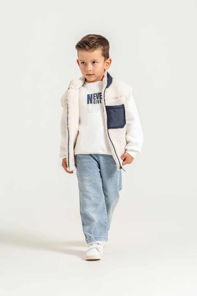 Erkek Çocuk Cep Detaylı Peluş Yelekli Baskılı Sweatshirt ve Kot Pantolon 3’lü Takım 8308 WNT - LACİVERT