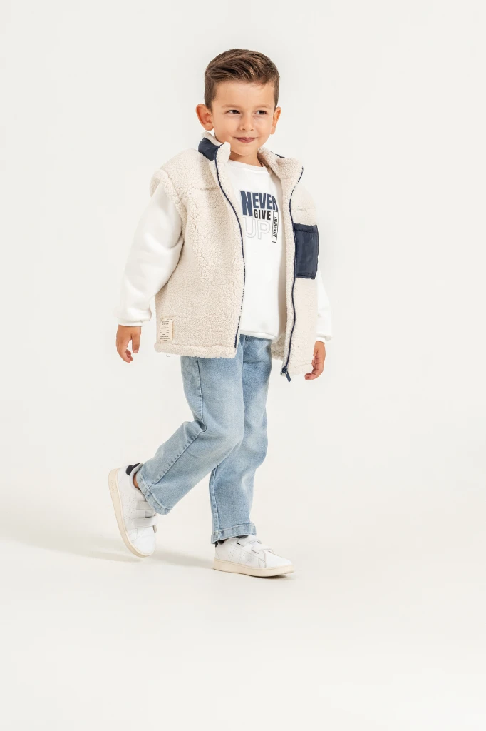 Erkek Çocuk Cep Detaylı Peluş Yelekli Baskılı Sweatshirt ve Kot Pantolon 3’lü Takım 8308 WNT - LACİVERT