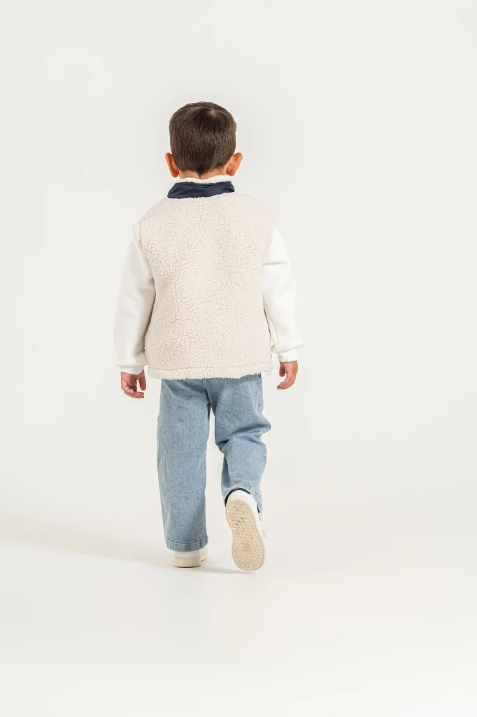Erkek Çocuk Cep Detaylı Peluş Yelekli Baskılı Sweatshirt ve Kot Pantolon 3’lü Takım 8308 WNT - LACİVERT