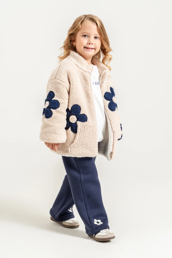 Kız Çocuk Çiçek Detaylı Peluş Ceketli Baskılı Sweatshirt ve Bol Paça Pantolon 3’lü Takım 8309 WNT - LACİVERT