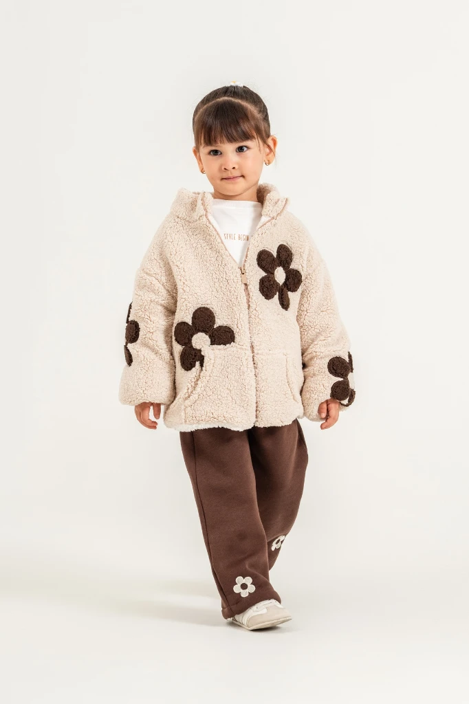 Kız Çocuk Çiçek Detaylı Peluş Ceketli Baskılı Sweatshirt ve Bol Paça Pantolon 3’lü Takım 8309 WNT - BEJ