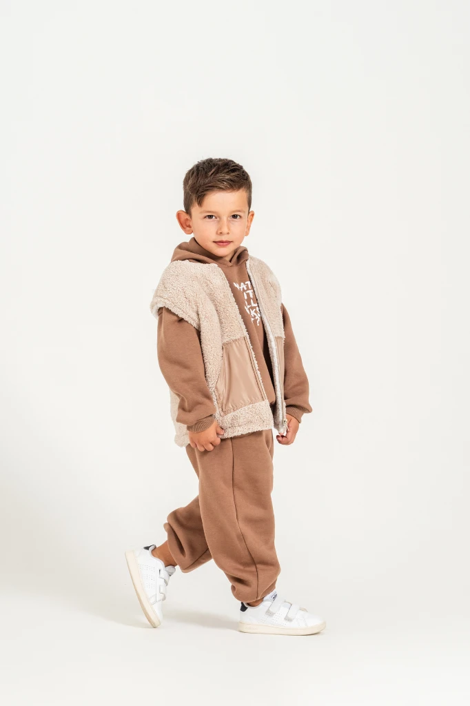 Erkek Çocuk Peluş Yelekli Kapüşonlu Sweatshirt ve Jogger Pantolon 3’lü Takım 8307 WNT - VİZON