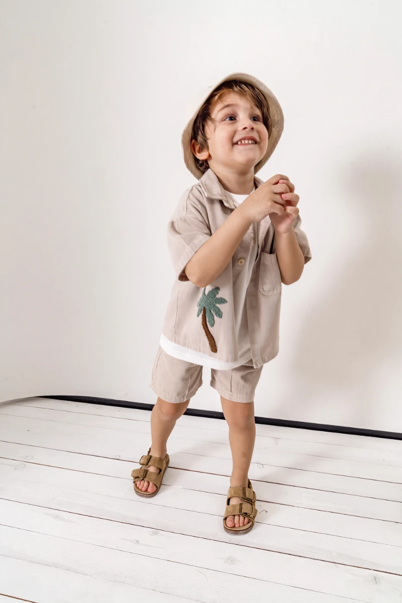 Palmiye Nakışlı Kısa Kollu Gömlek Şort 3lü Erkek Çocuk Takım 3702 - BEJ