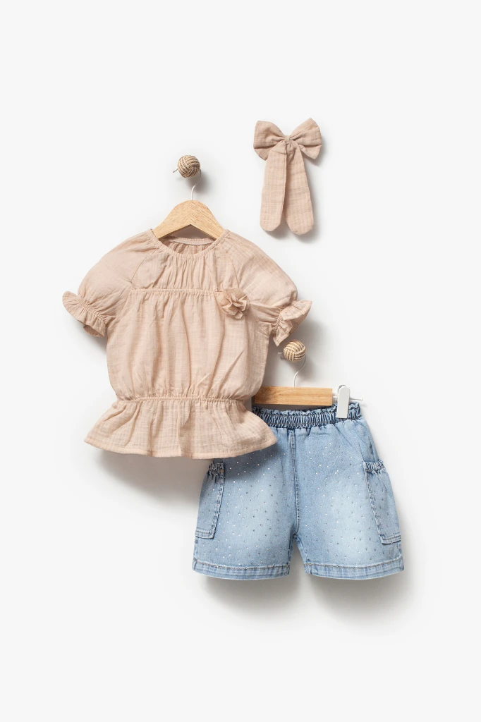 Kız Çocuk Taş Baskılı Şortlu Fırfır Detaylı 2’li Takım (toka hediyeli) 3704 - BEJ