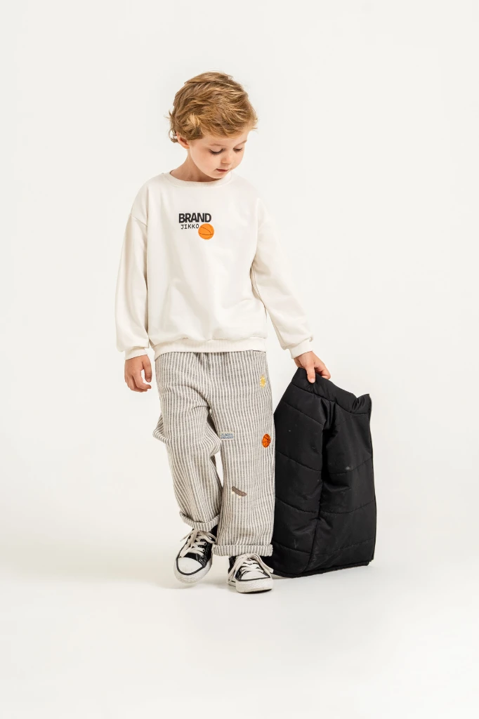 Erkek Çocuk Şişme Yelekli Basketbol Baskılı Sweatshirt ve Çizgili Pantolon 3’lü Takım 9107 - SİYAH