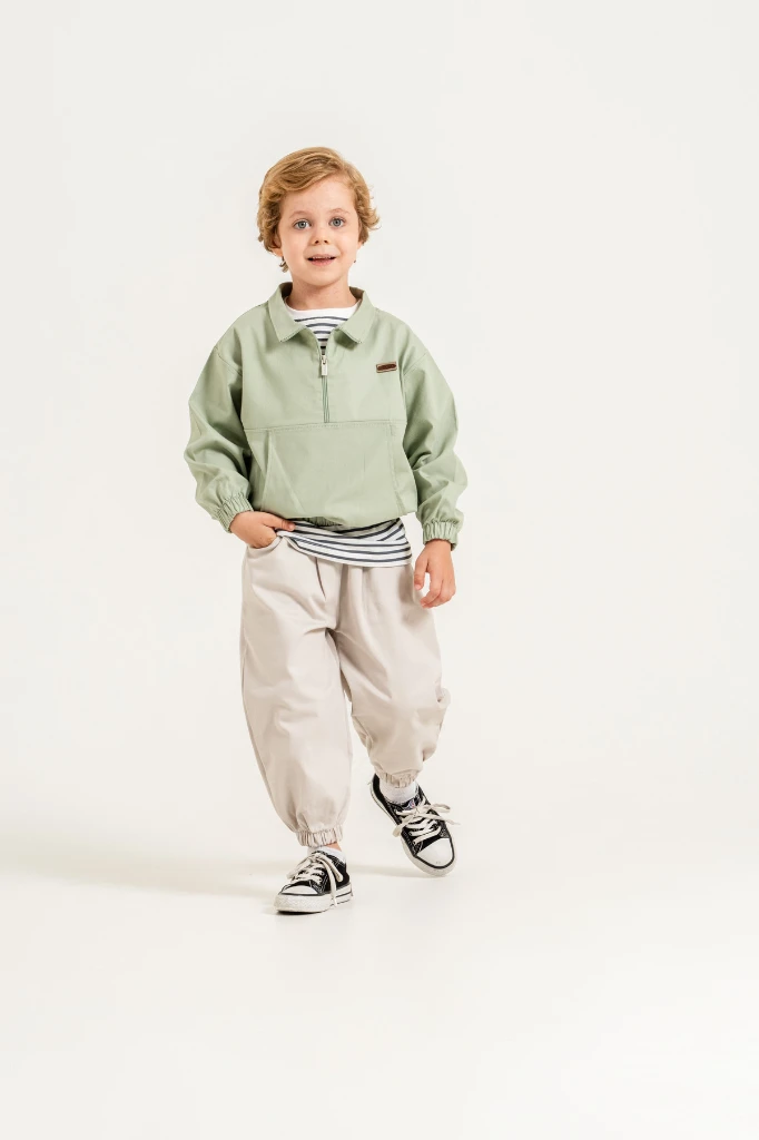 Erkek Çocuk Yarım Fermuarlı Sweatshirt, Çizgili Tişört ve Jogger Pantolon 3’lü Takım 9112 - YEŞİL