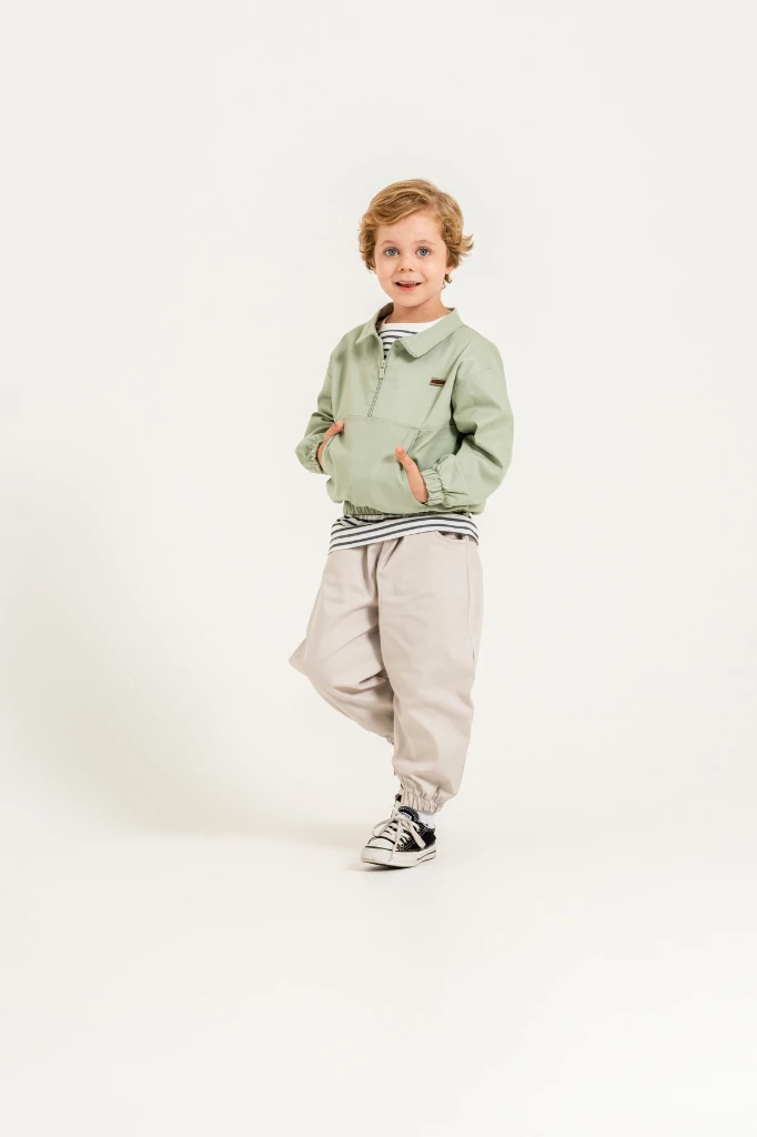 Erkek Çocuk Yarım Fermuarlı Sweatshirt, Çizgili Tişört ve Jogger Pantolon 3’lü Takım 9112 - YEŞİL