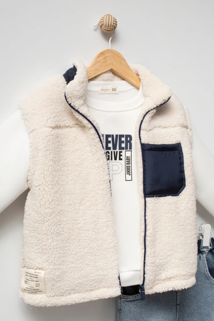 Erkek Çocuk Cep Detaylı Peluş Yelekli Baskılı Sweatshirt ve Kot Pantolon 3’lü Takım 8308 WNT - LACİVERT