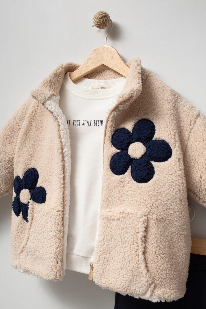 Kız Çocuk Çiçek Detaylı Peluş Ceketli Baskılı Sweatshirt ve Bol Paça Pantolon 3’lü Takım 8309 WNT - LACİVERT