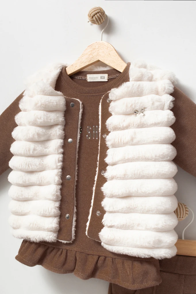 Kız Çocuk Peluş Yelekli Fırfır Detaylı Triko Kazak ve Bol Paça Pantolon 3’lü Takım 8305 WNT - KAHVERENGİ